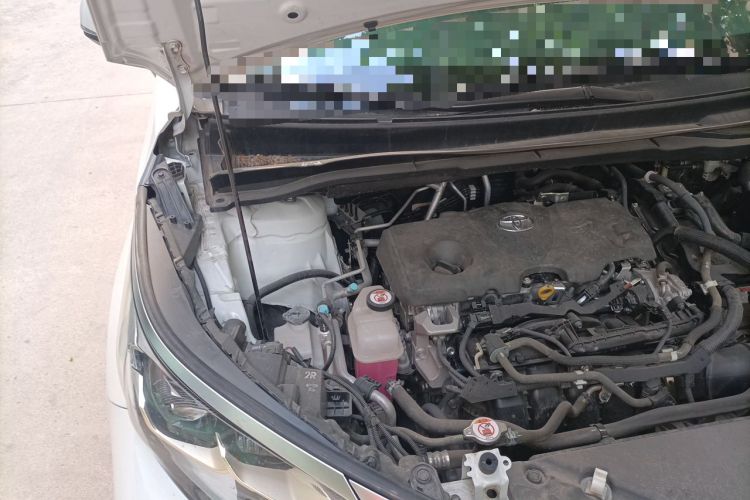 Used Toyota Granvia 2023 2.5L Hybrid Luxury Edition Engine Bay Right