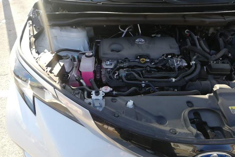 Used Toyota Granvia 2023 2.5L Hybrid Flagship VIP Edition Engine Bay Right
