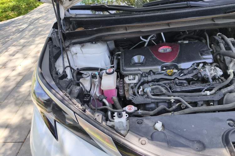 Used Toyota Granvia 2023 2.5L Hybrid Prestige Wellness PLUS Edition Engine Bay Right