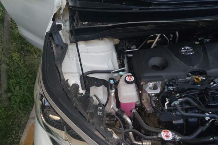 Used Toyota Granvia 2023 2.5L Hybrid Prestige PLUS Edition Engine Bay Right