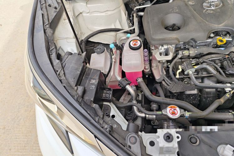 Used Toyota Granvia 2023 2.5L Hybrid Flagship VIP Edition Engine Bay Right