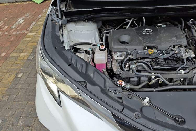 Used Toyota Granvia 2023 2.5L Hybrid Flagship VIP Edition Engine Bay Right
