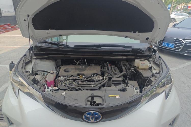 Used Toyota Granvia 2023 2.5L Hybrid Comfort Edition Engine Bay