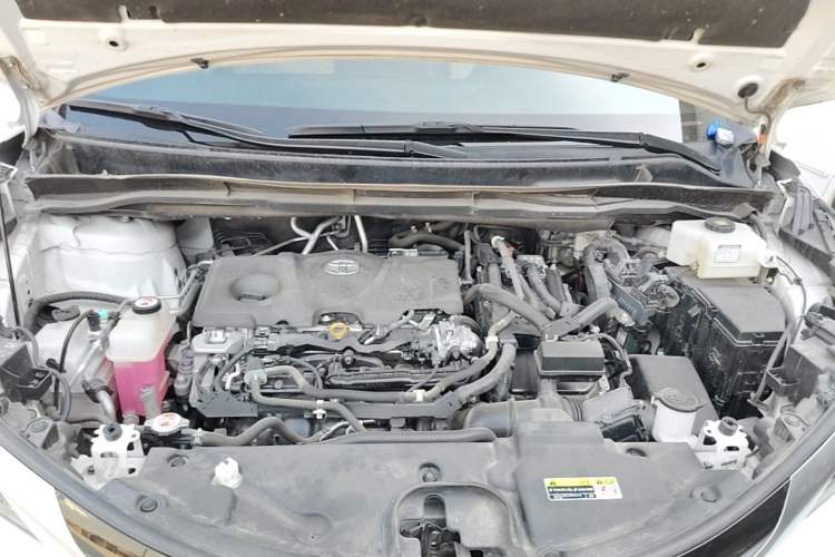 Used Toyota Granvia 2023 2.5L Hybrid Prestige PLUS Edition Engine Bay