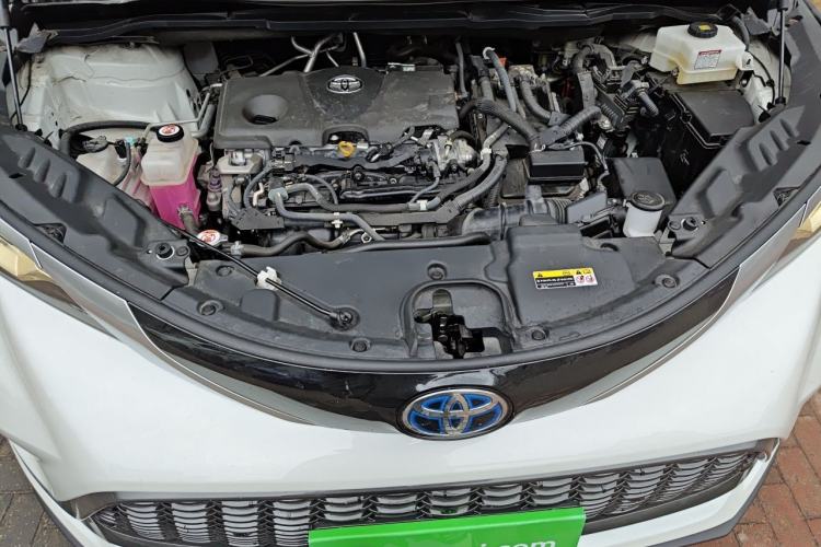 Used Toyota Granvia 2023 2.5L Hybrid Flagship VIP Edition Engine Bay