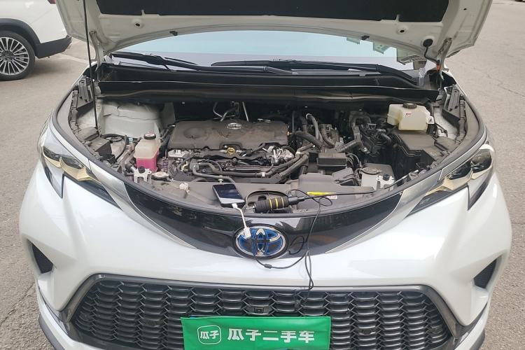 Used Toyota Granvia 2023 2.5L Hybrid Flagship VIP Edition Engine Bay