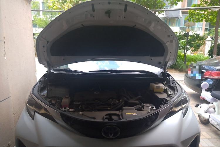 Used Toyota Granvia 2023 2.5L Hybrid Luxury Edition Engine Bay