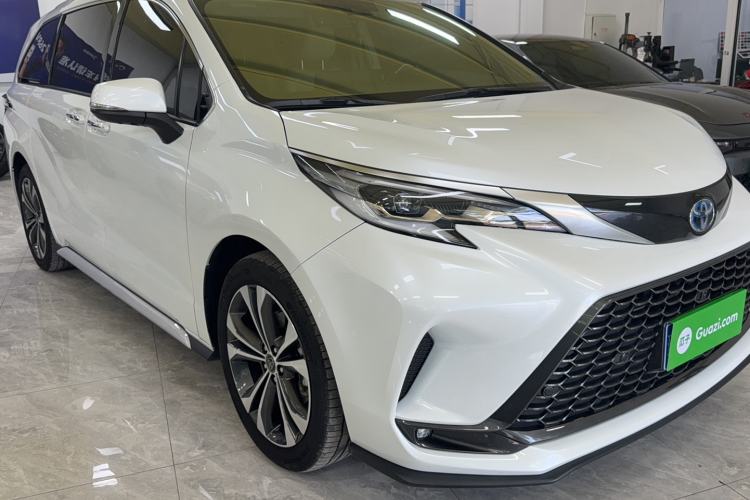 Used Toyota Granvia 2023 2.5L Hybrid Prestige PLUS Edition Exterior 2