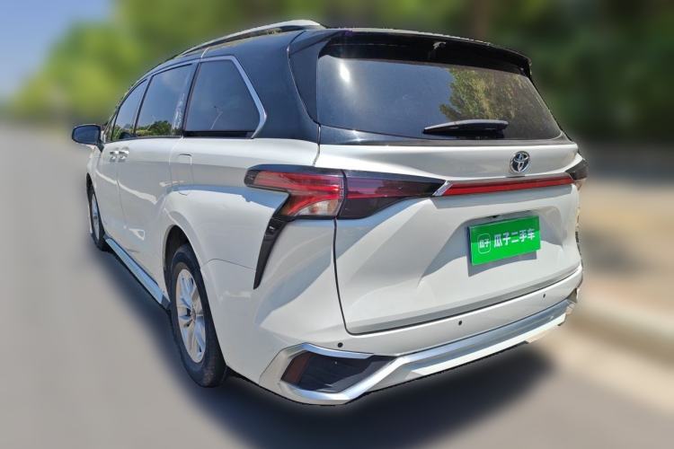 Used Toyota Granvia 2023 2.5L Hybrid Comfort Edition Exterior 3