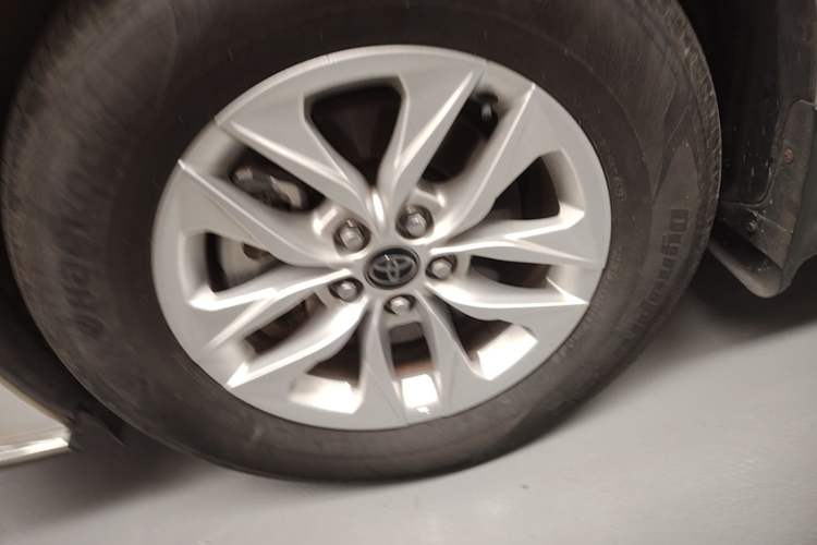 Used Toyota Granvia 2023 2.5L Hybrid Comfort Edition Exterior 4