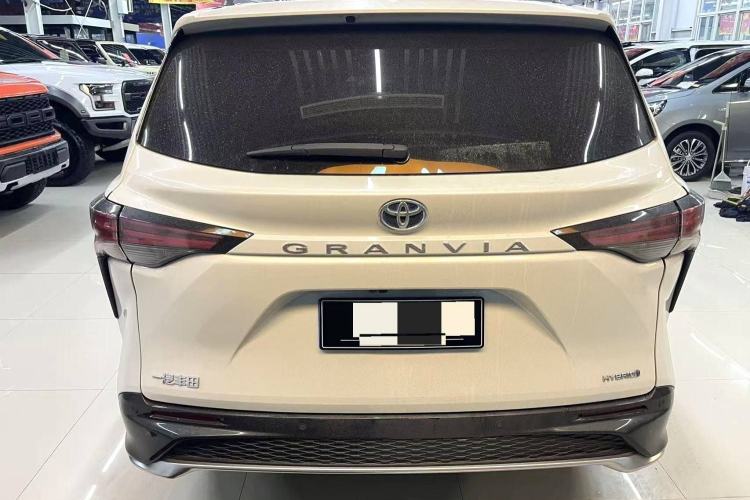 Used Toyota Granvia 2023 2.5L Hybrid Flagship VIP Edition Exterior 4