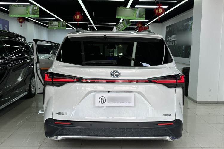 Used Toyota Granvia 2023 2.5L Hybrid Comfort Edition Exterior 4