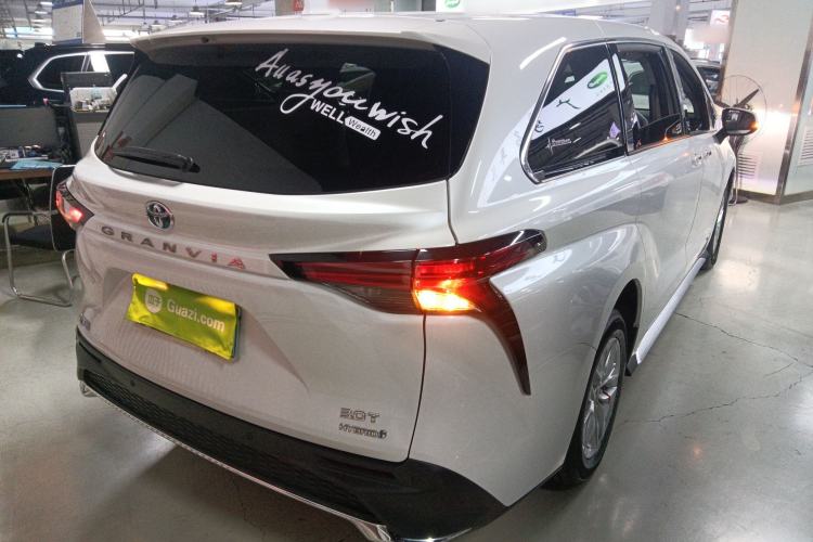 Used Toyota Granvia 2023 2.5L Hybrid Comfort Edition Exterior 5