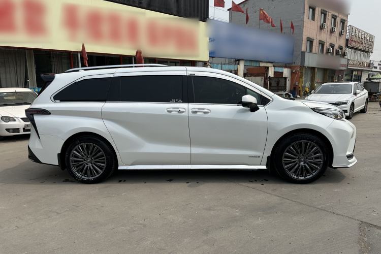 Used Toyota Granvia 2023 2.5L Hybrid Prestige PLUS Edition Exterior 5