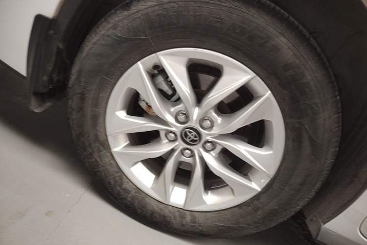 Used Toyota Granvia 2023 2.5L Hybrid Comfort Edition Exterior 5