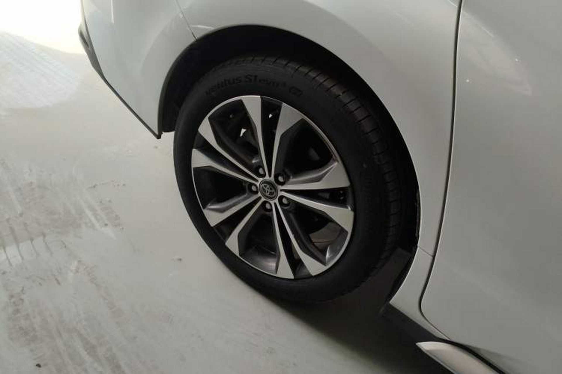 Used Toyota Granvia 2023 2.5L Hybrid Prestige PLUS Edition Exterior 5
