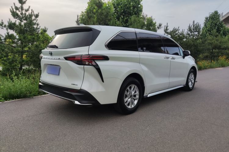 Used Toyota Granvia 2023 2.5L Hybrid Comfort Edition Exterior 5