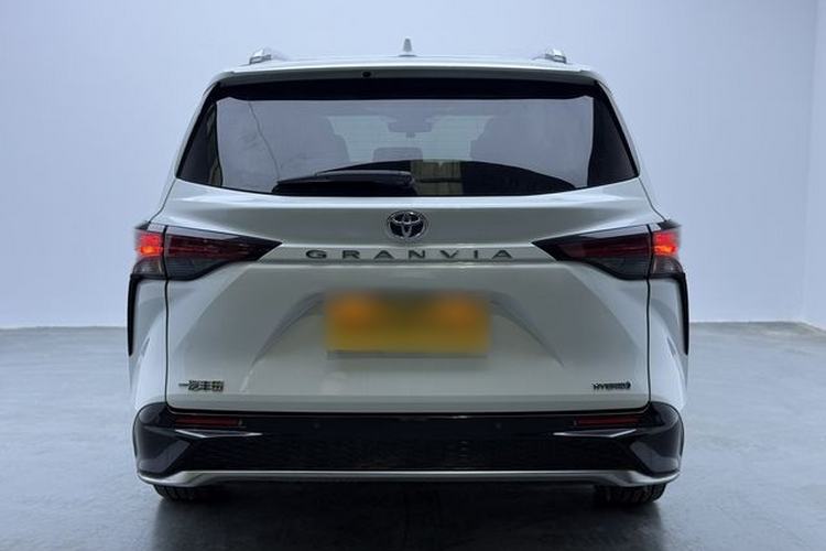Used Toyota Granvia 2023 2.5L Hybrid Prestige PLUS Edition Exterior 6