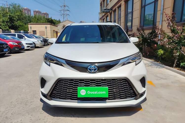 Used Toyota Granvia 2023 2.5L Hybrid Prestige PLUS Edition Front