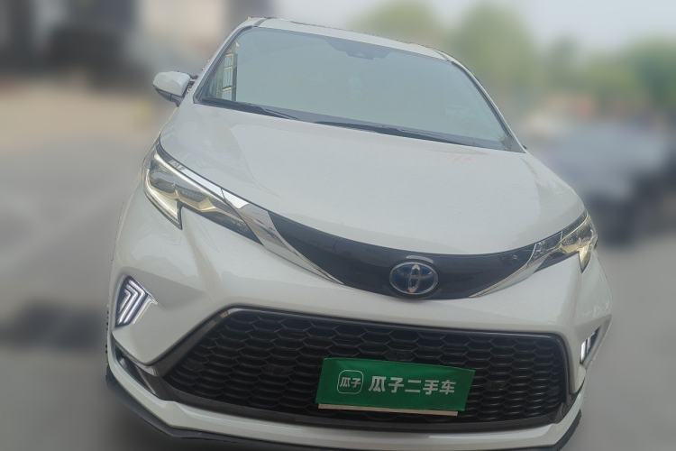 Used Toyota Granvia 2023 2.5L Hybrid Comfort Edition Front