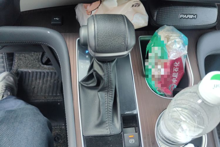 Used Toyota Granvia 2023 2.5L Hybrid Prestige PLUS Edition Gear Lever