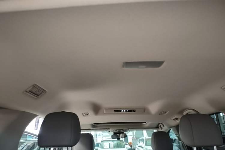 Used Toyota Granvia 2023 2.5L Hybrid Comfort Edition Headliner
