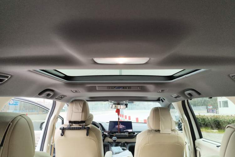 Used Toyota Granvia 2023 2.5L Hybrid Prestige PLUS Edition Headliner