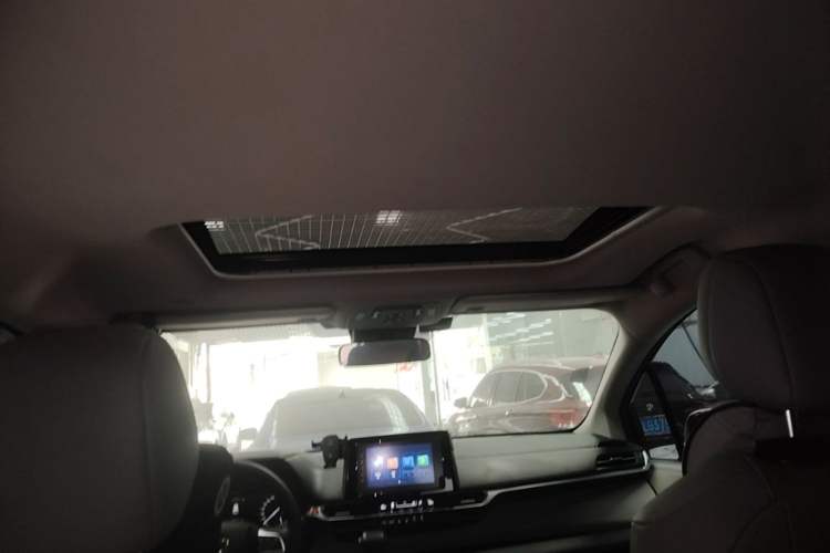 Used Toyota Granvia 2023 2.5L Hybrid Comfort Edition Headliner