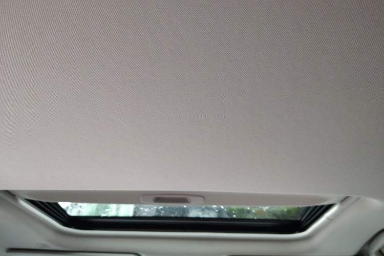 Used Toyota Granvia 2023 2.5L Hybrid Comfort Edition Headliner