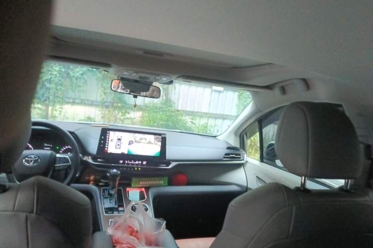 Used Toyota Granvia 2023 2.5L Hybrid Comfort Edition Headliner