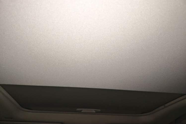 Used Toyota Granvia 2023 2.5L Hybrid Luxury Edition Headliner