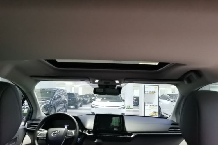 Used Toyota Granvia 2023 2.5L Hybrid Luxury Edition Headliner