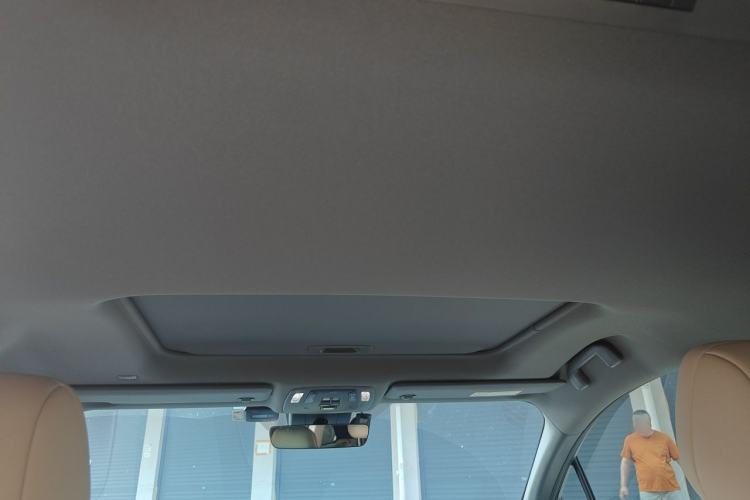 Used Toyota Granvia 2023 2.5L Hybrid Prestige PLUS Edition Headliner
