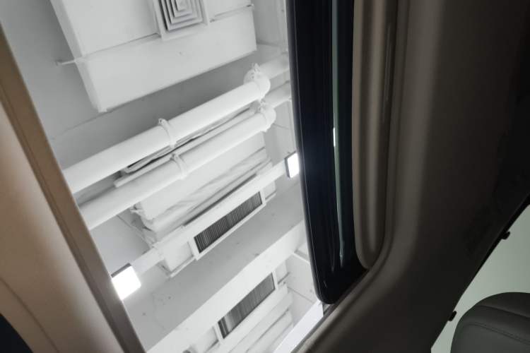 Used Toyota Granvia 2023 2.5L Hybrid Luxury Edition Headliner