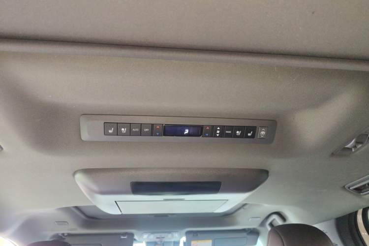 Used Toyota Granvia 2023 2.5L Hybrid Flagship VIP Edition Headliner
