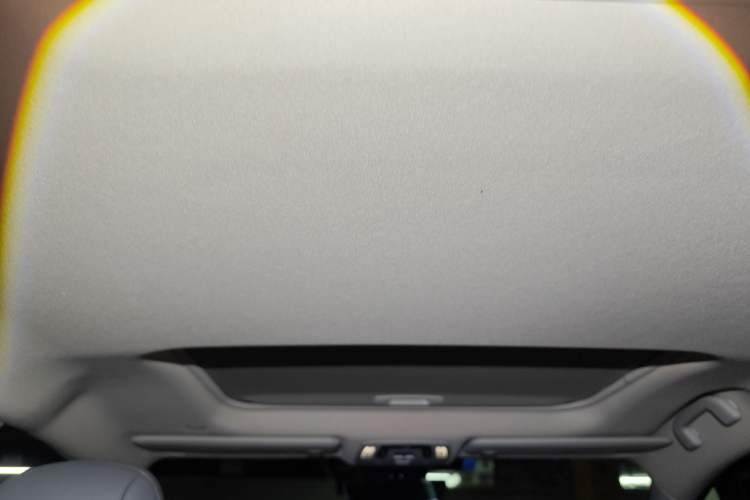 Used Toyota Granvia 2023 2.5L Hybrid Prestige PLUS Edition Headliner