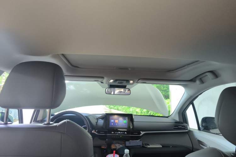 Used Toyota Granvia 2023 2.5L Hybrid Comfort Edition Headliner