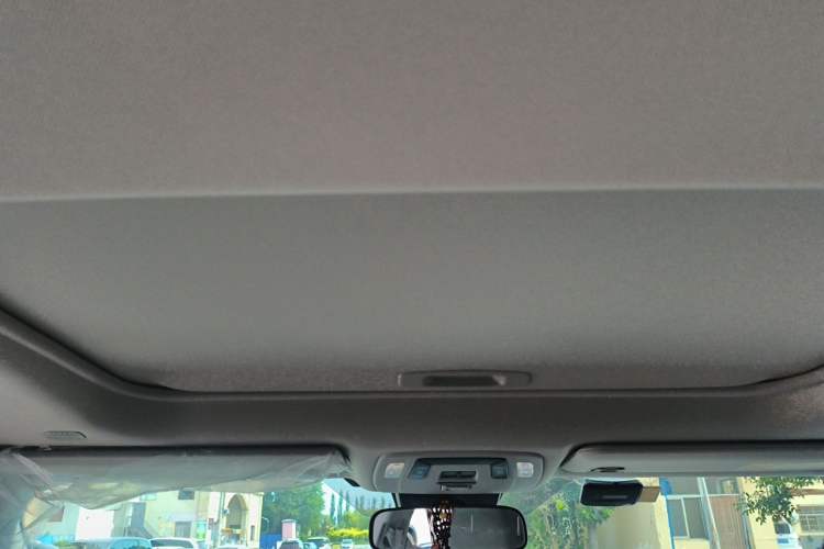 Used Toyota Granvia 2023 2.5L Hybrid Comfort Edition Headliner