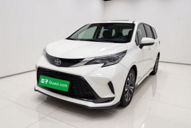 Toyota Granvia 2023 2.5L Hybrid Prestige VIP Edition usata