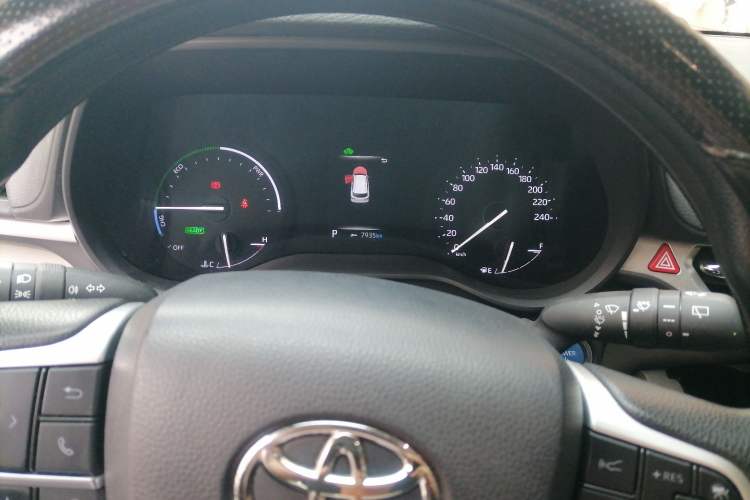 Used Toyota Granvia 2023 2.5L Hybrid Comfort Edition Instrument Cluster