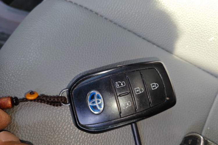 Used Toyota Granvia 2023 2.5L Hybrid Comfort Edition Interior 1