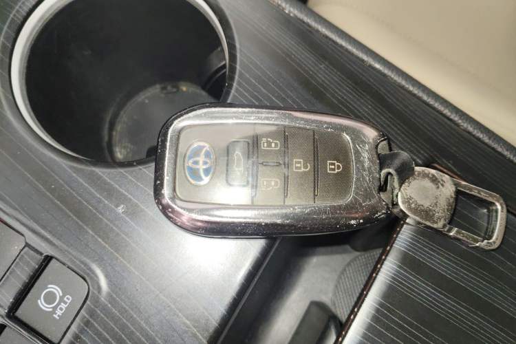 Used Toyota Granvia 2023 2.5L Hybrid Prestige PLUS Edition Interior 1