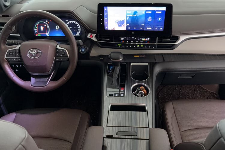 Used Toyota Granvia 2023 2.5L Hybrid Flagship VIP Edition Interior 5