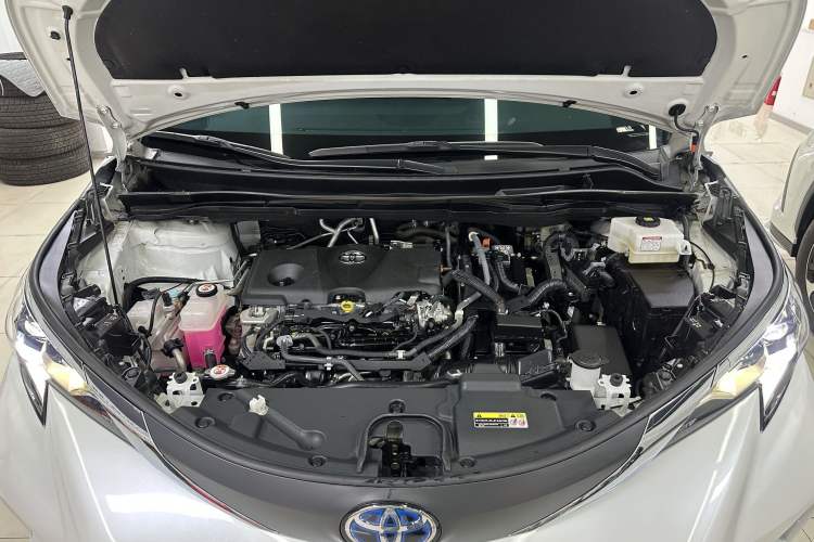 Used Toyota Granvia 2023 2.5L Hybrid Comfort Edition Interior 9