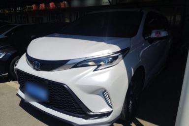 Used Toyota Granvia 2023 2.5L Hybrid Luxury Edition