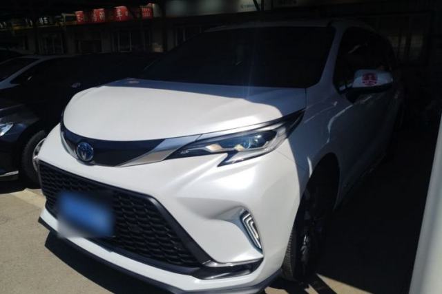 Used Toyota Granvia 2023 2.5L Hybrid Luxury Edition