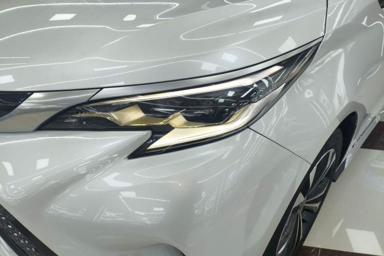 Used Toyota Granvia 2023 2.5L Hybrid Flagship VIP Edition Left Front Headlight