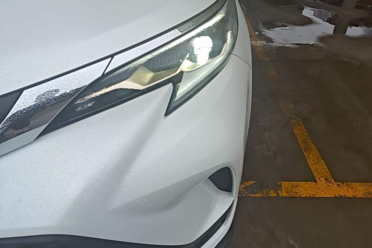 Used Toyota Granvia 2023 2.5L Hybrid Comfort Edition Left Front Headlight