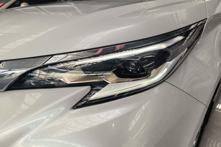 Used Toyota Granvia 2023 2.5L Hybrid Comfort Edition Left Front Headlight