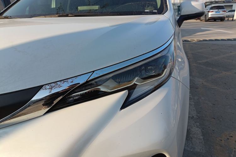 Used Toyota Granvia 2023 2.5L Hybrid Comfort Edition Left Front Headlight